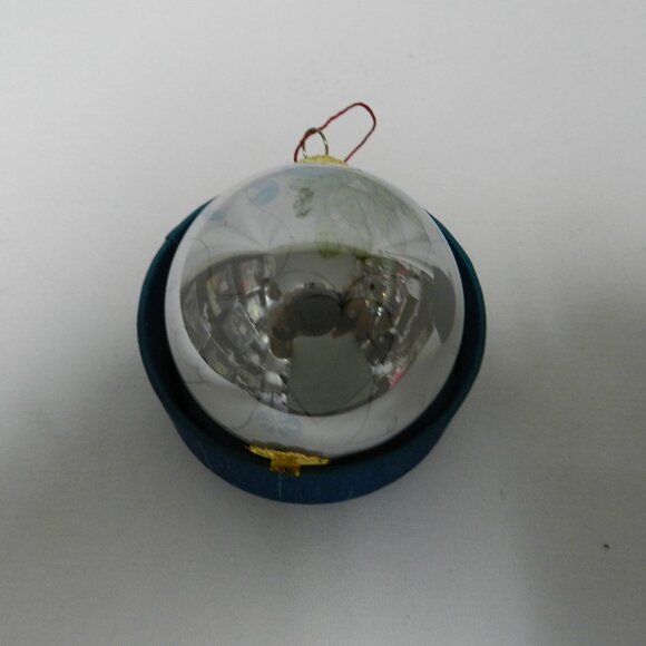 Li Bien Vintage 2007 Doves w/ Heart blown glass Ornament Christmas round w/ Box - Picture 2 of 5
